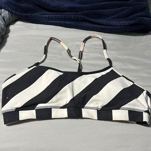 Lululemon Flow Y Sports Bra